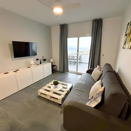 Paulmarie Ocean View Colina Blanca *